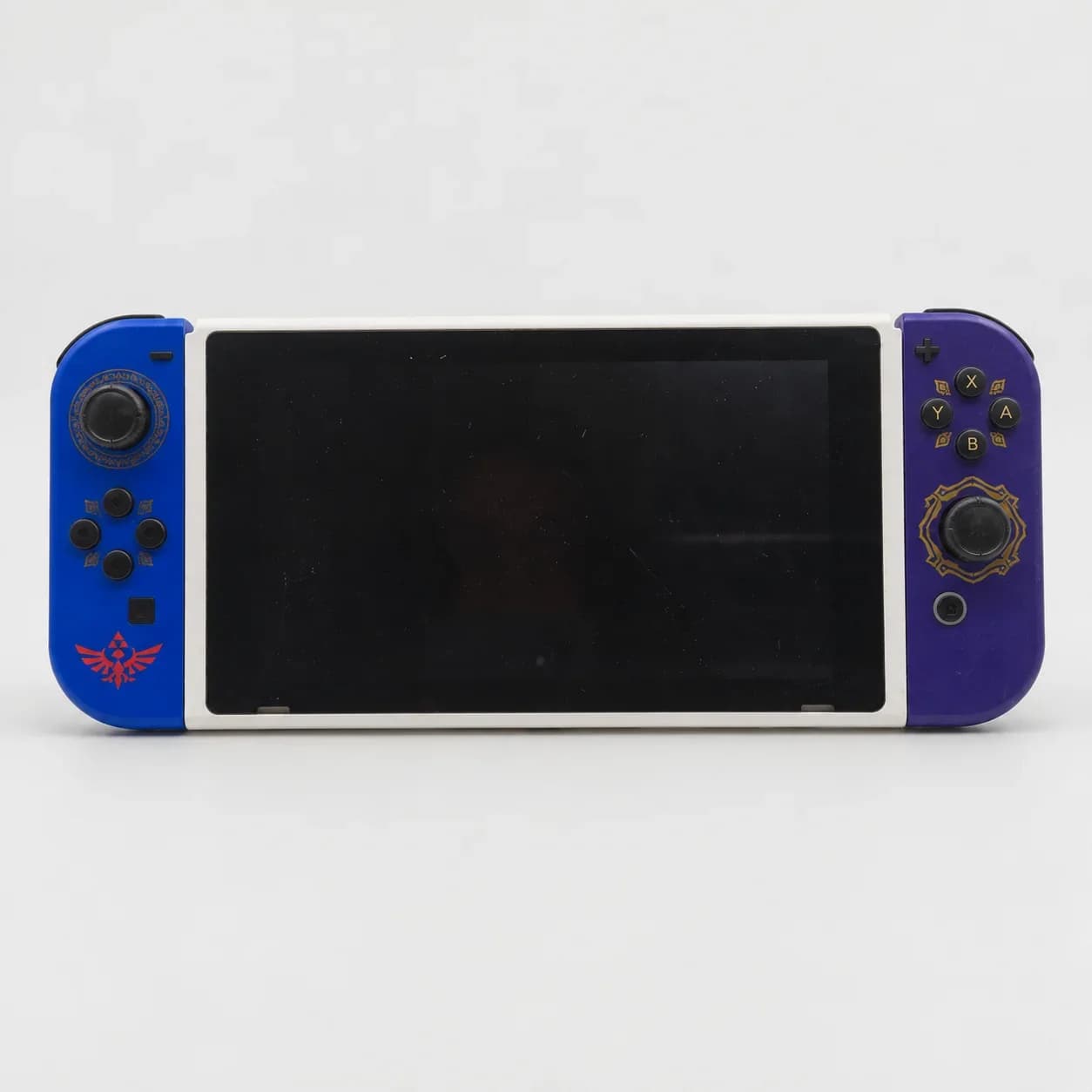 Console Nintendo Switch avec Joy-Con Édition Spéciale Zelda Skyward Sword – Occasion Réinitialisée & Testée