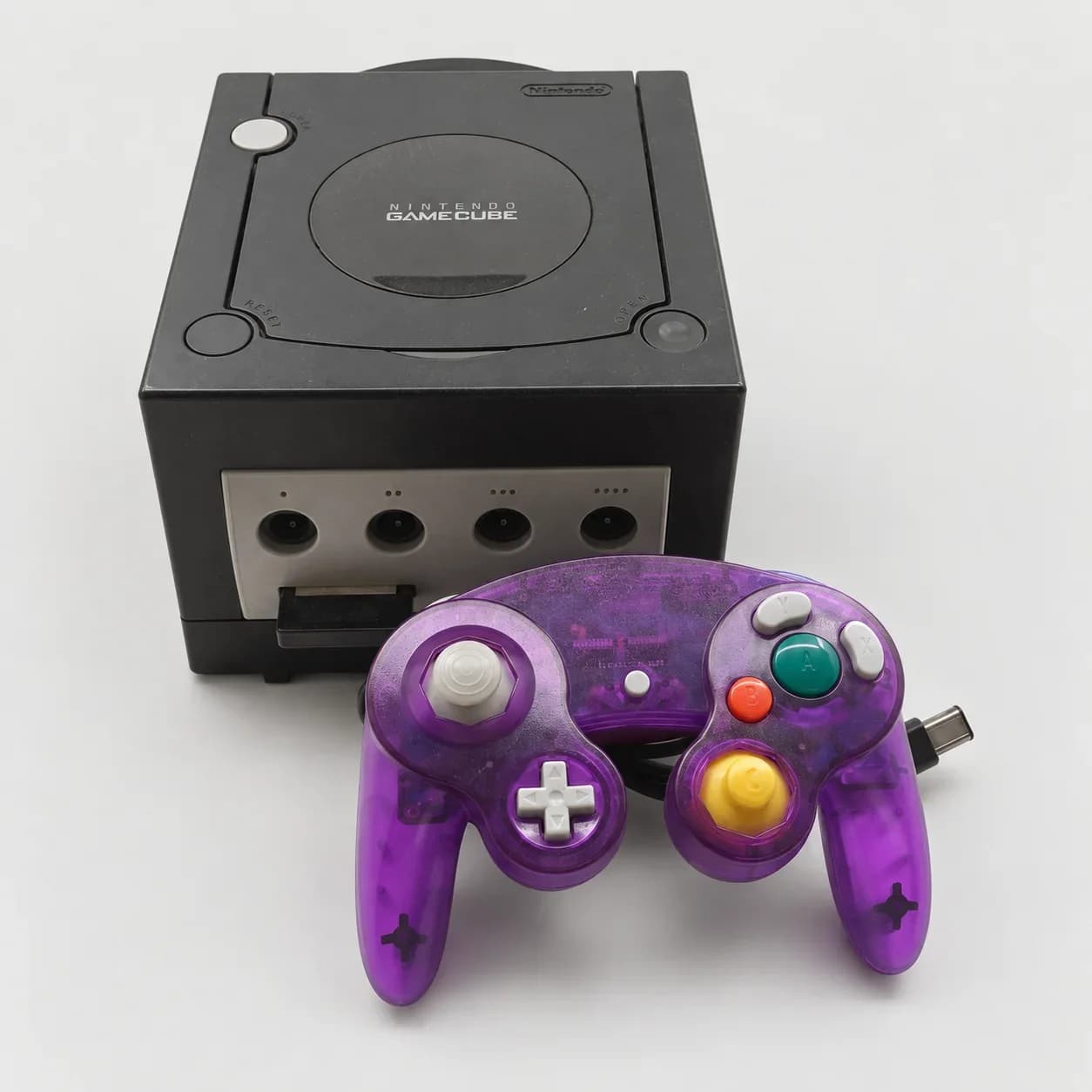 Console Nintendo GameCube Noir avec Manette Officielle Violet Translucide – Retrogaming
